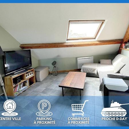 Les Combles De L Aure Grand Studio Cosy Confortable Classe 3 Etoiles Centre Bayeux 2 Mn A Pied Cathedrale Proche Plages Du Debarquement エクステリア 写真